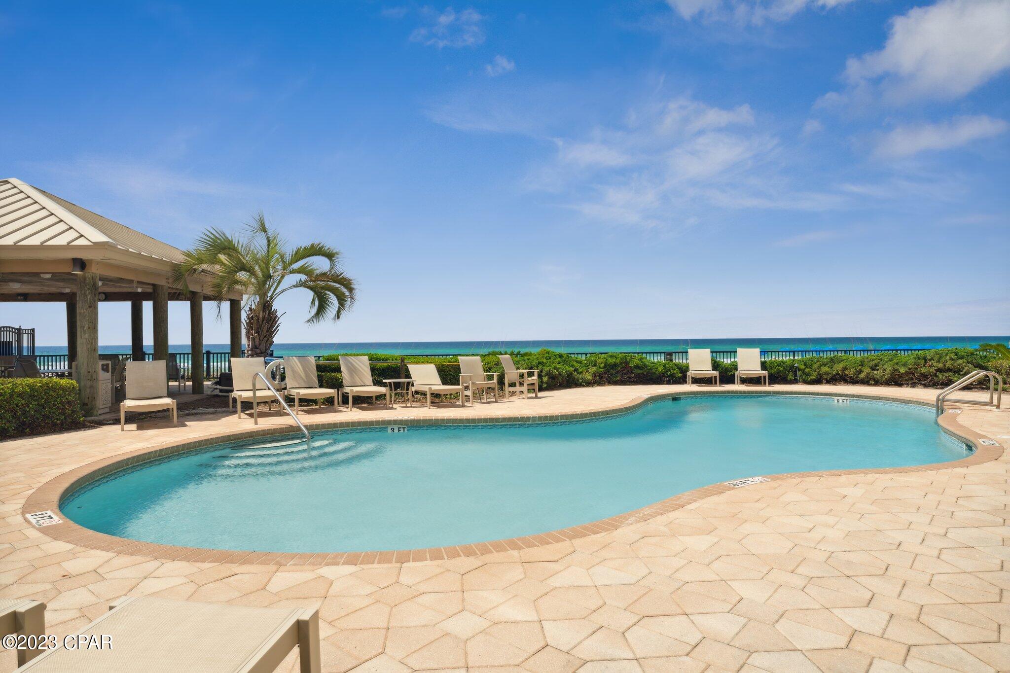Summerwinds Condo - Residential
