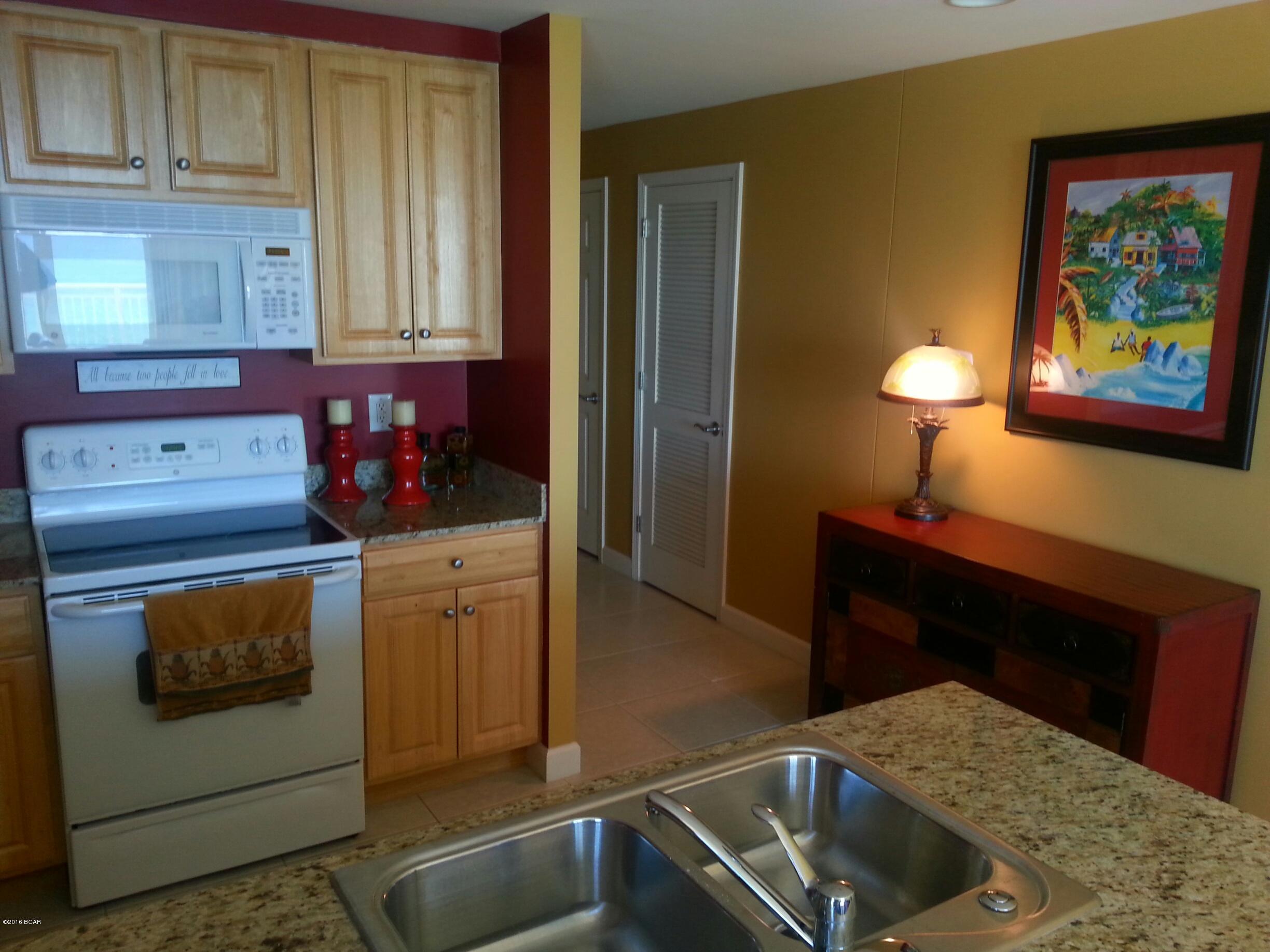 Splash Condo - Residential