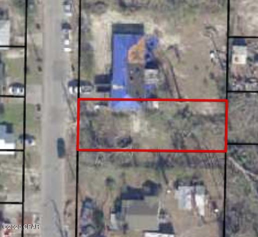 Vacant lot convenient to downtown PC, City Marina, Bay High School, shopping and restaurants.  City water and city sewer.