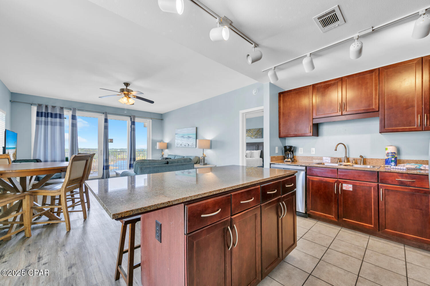 Laketown Wharf - Residential