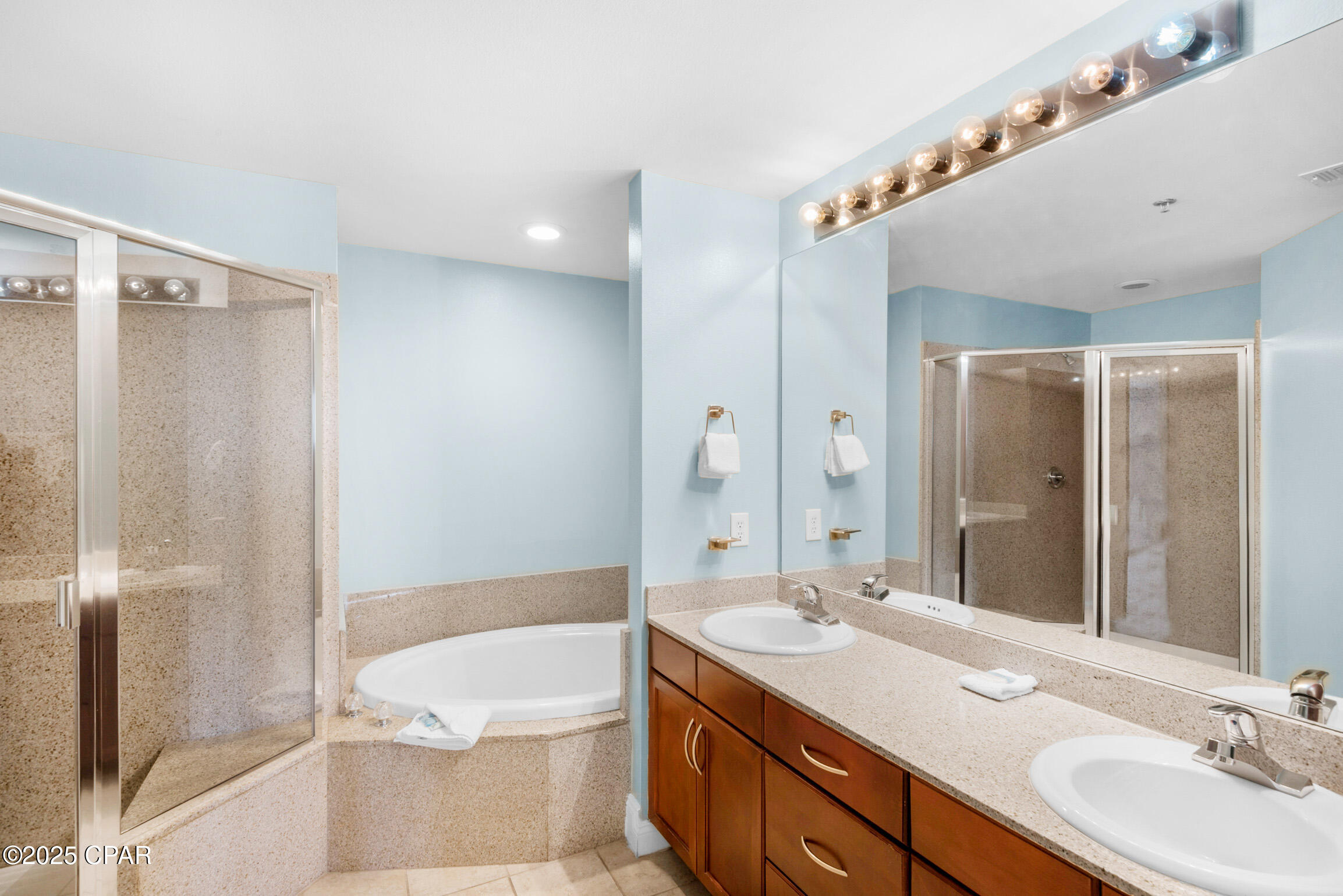Laketown Wharf - Residential
