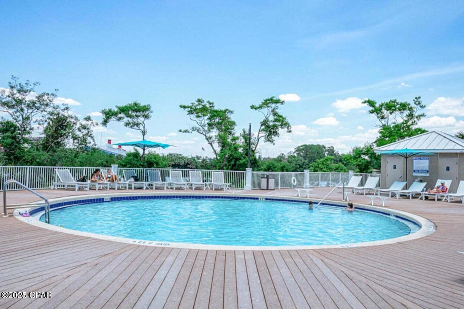 Laketown Wharf - Residential