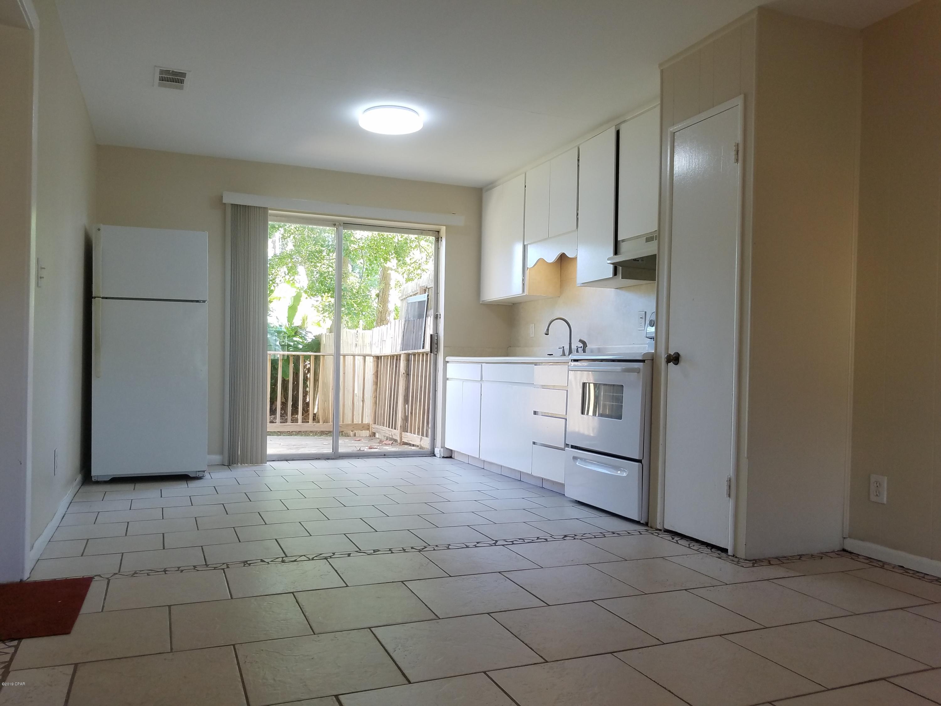 [No Recorded Subdiv] - Residential Lease