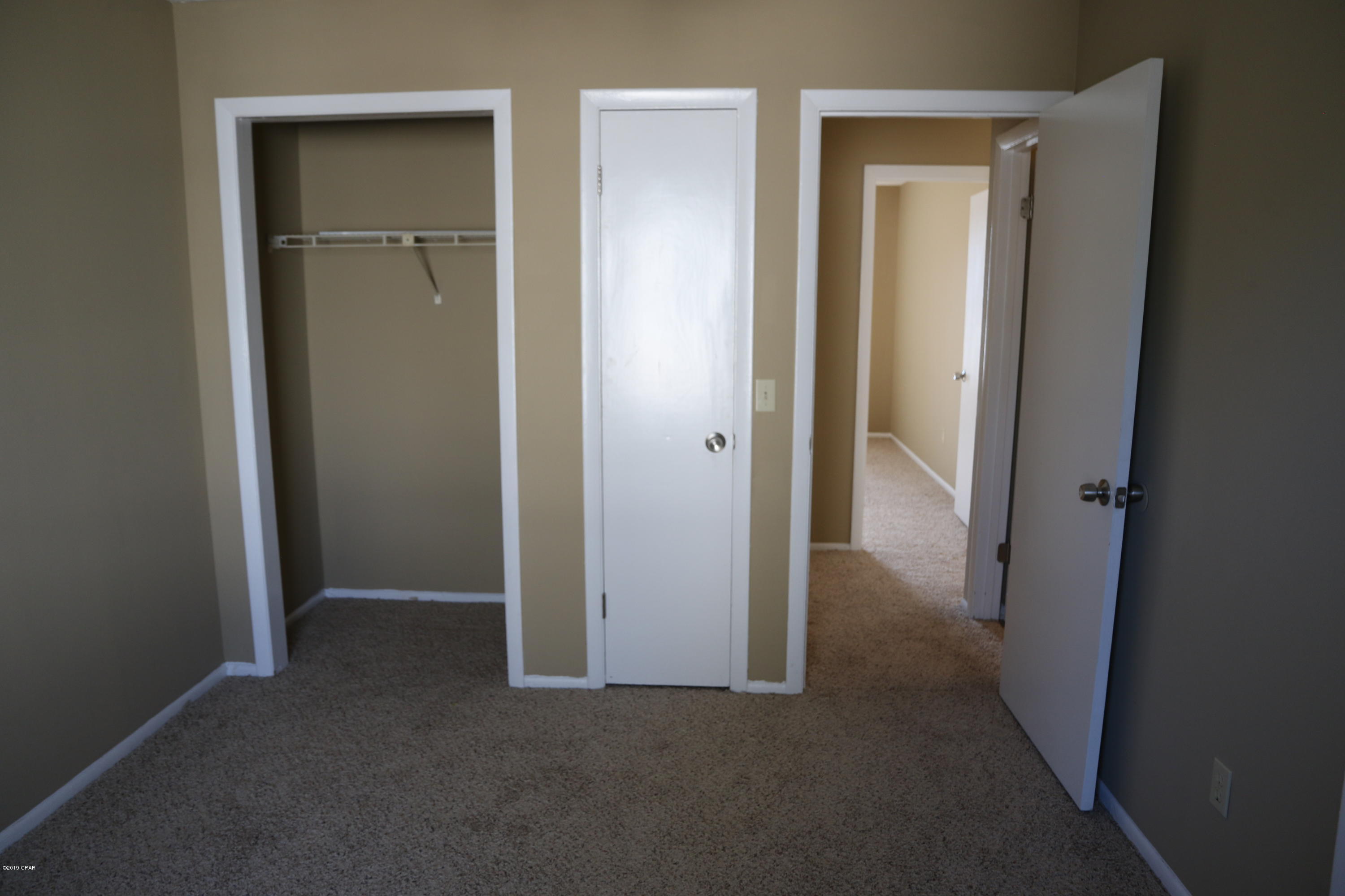 [No Recorded Subdiv] - Residential Lease