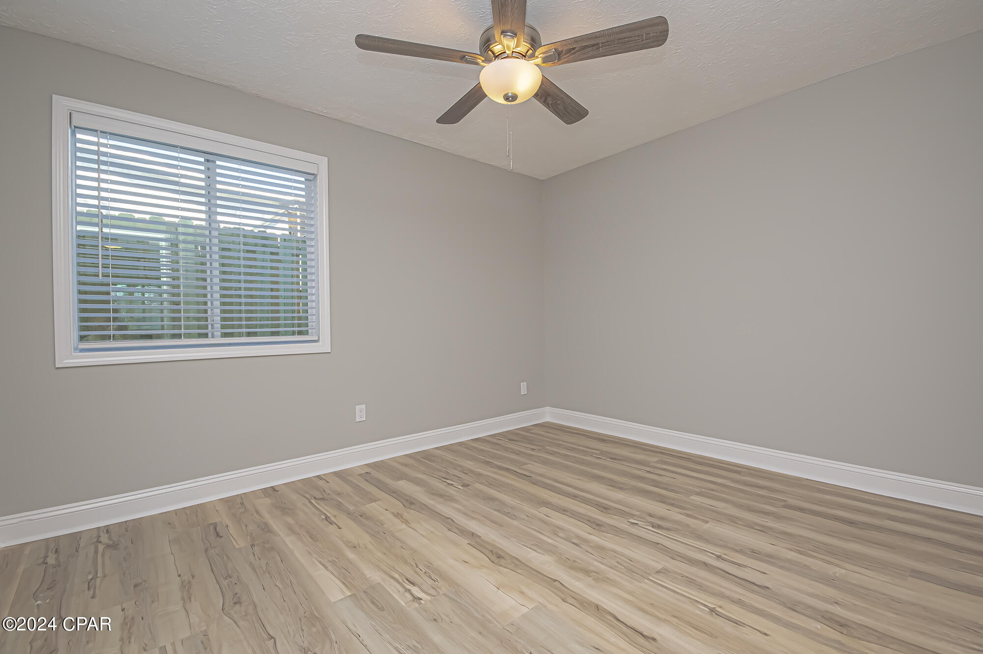 Bay Park Manor - Residential