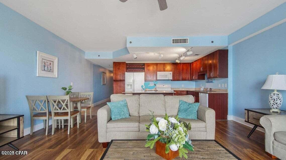Laketown Wharf - Residential