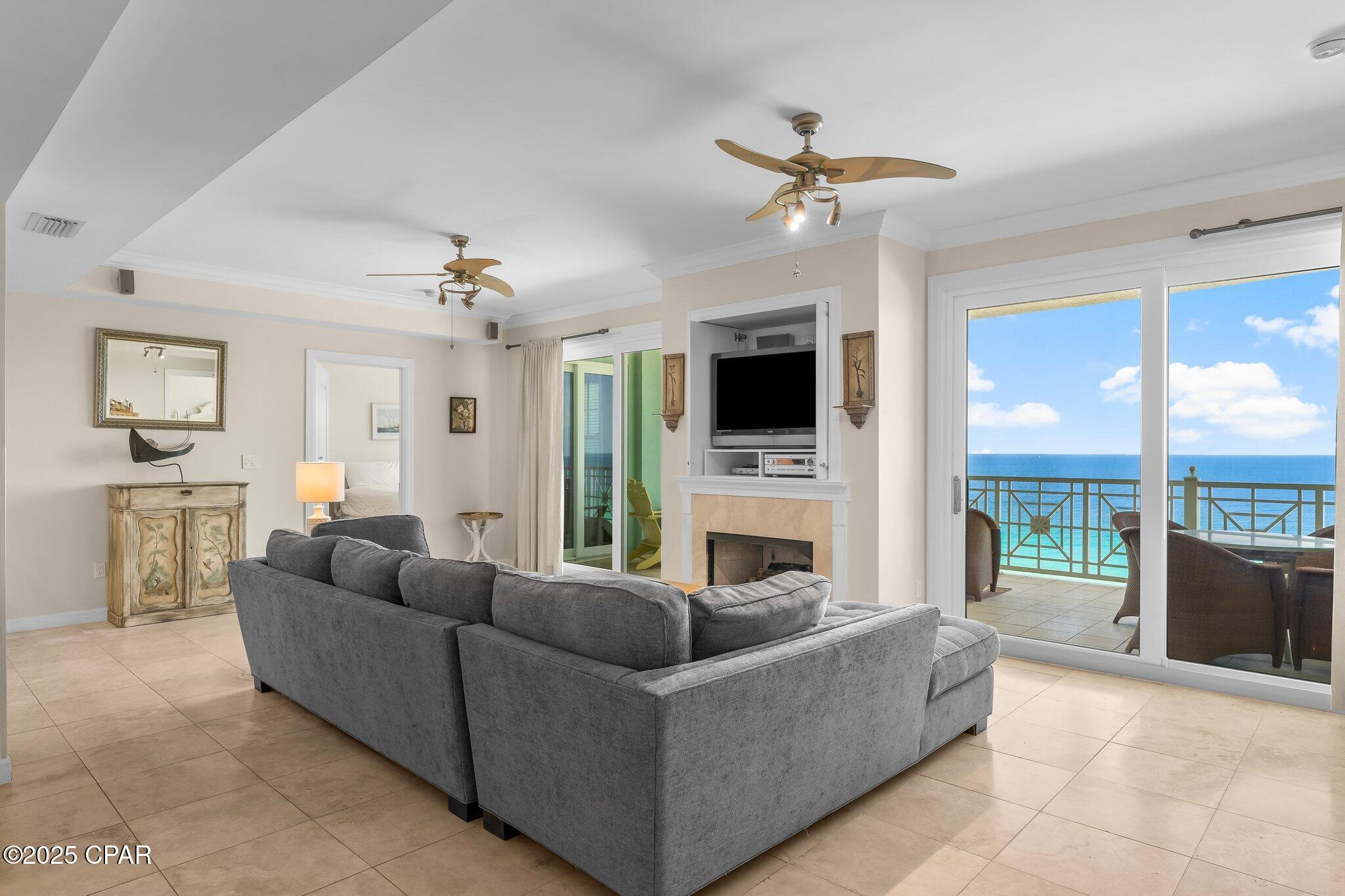 En Soleil Condo - Residential