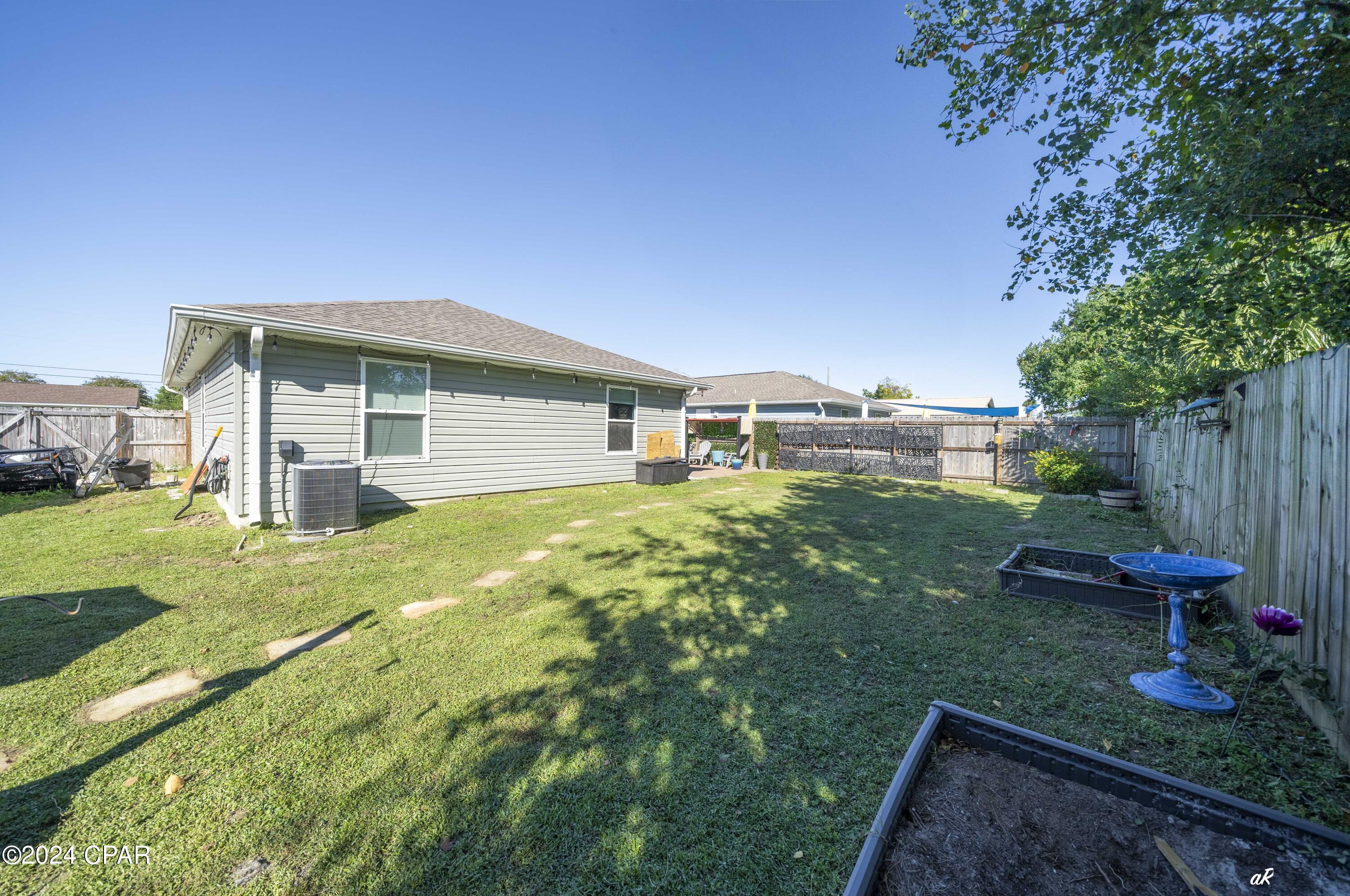 [No Recorded Subdiv] - Residential Lease