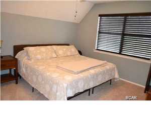 Lagoon Oaks - Residential