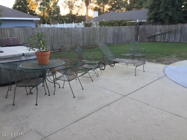 North Lagoon Oaks - Residential