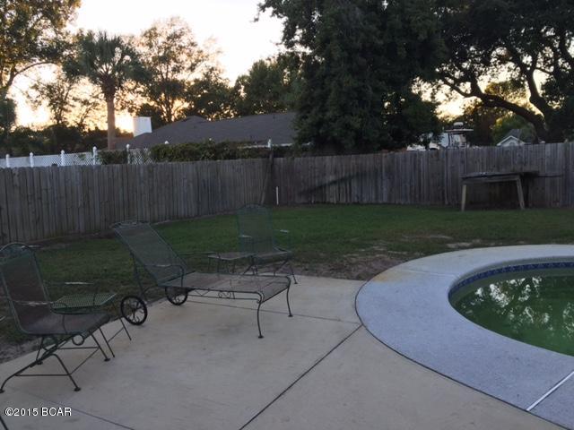 North Lagoon Oaks - Residential