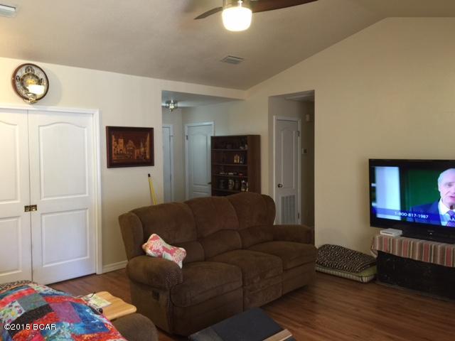 North Lagoon Oaks - Residential