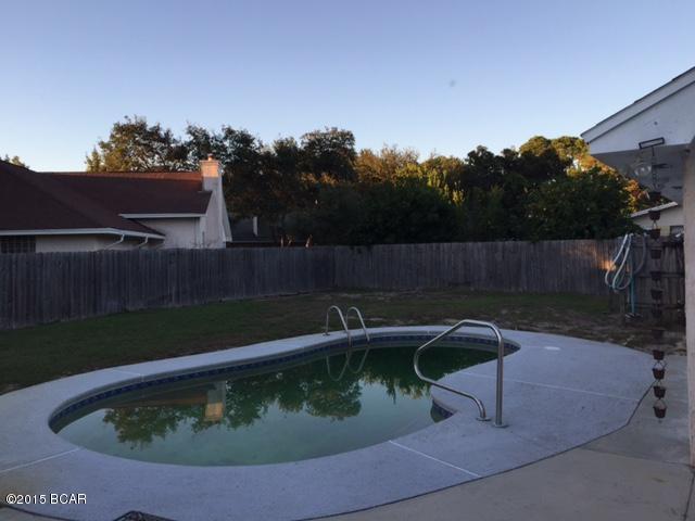 North Lagoon Oaks - Residential
