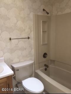Oakshore Villas Twnhs - Residential