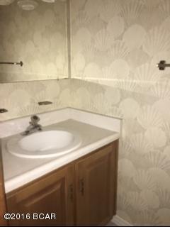 Oakshore Villas Twnhs - Residential