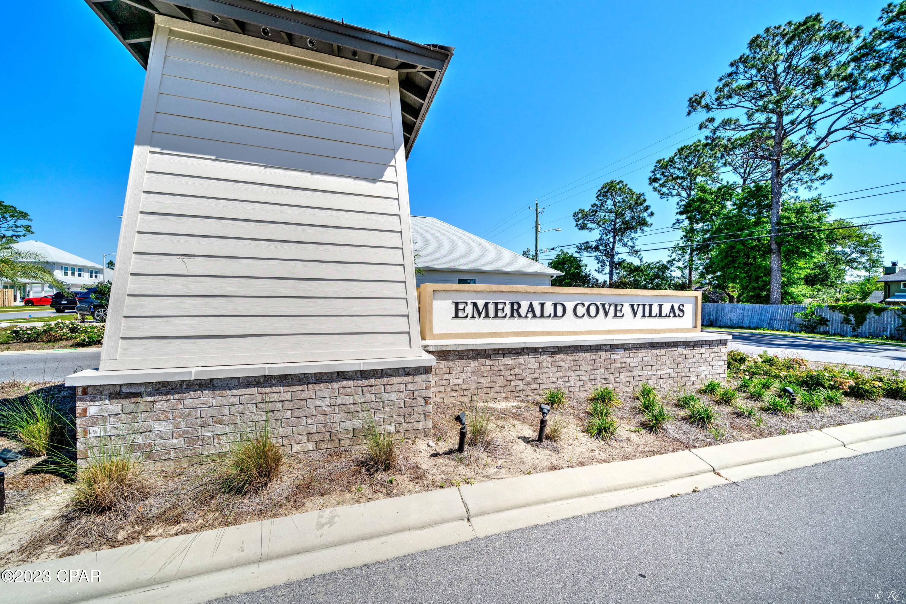 Emerald Cove Villas - Residential