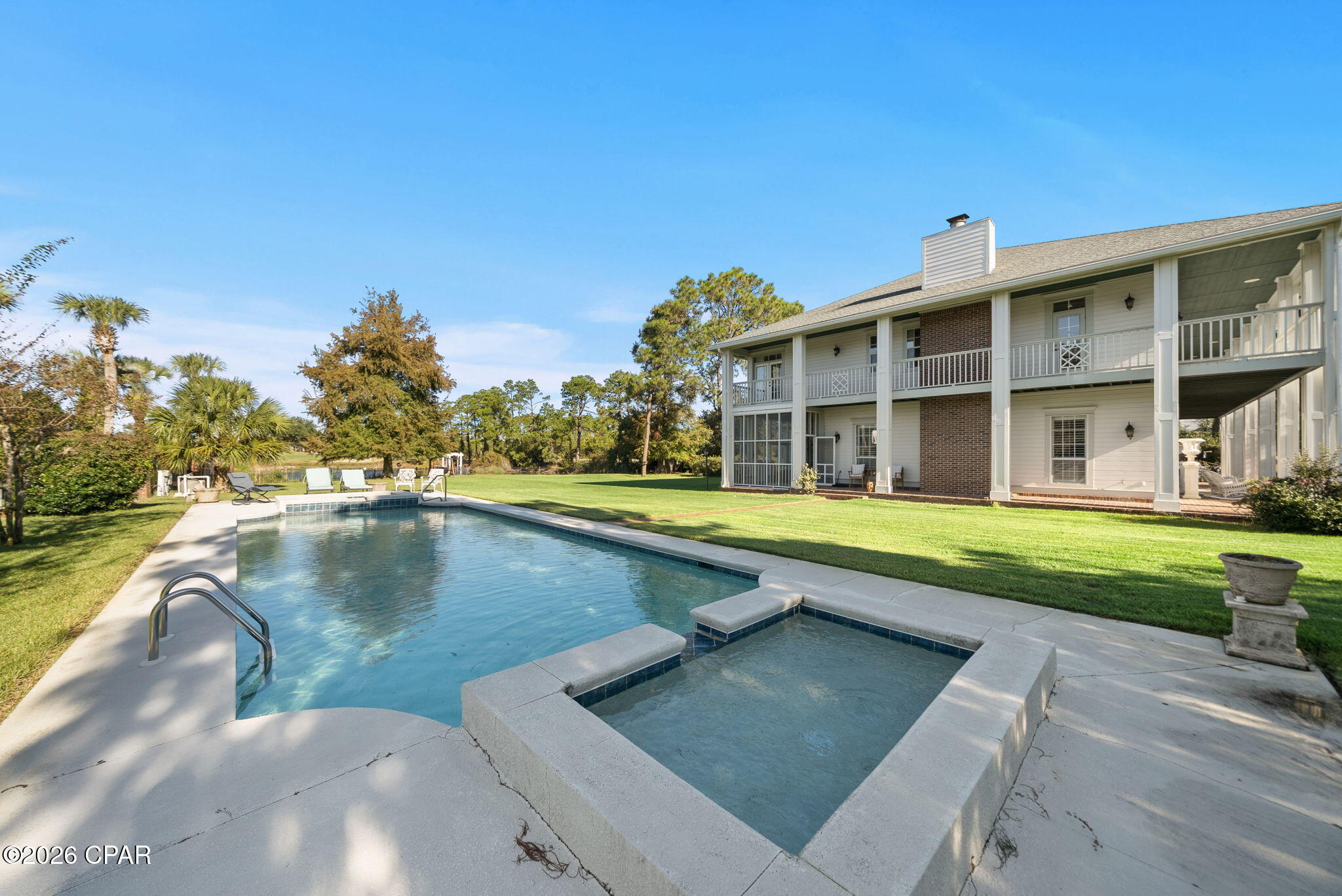 Legend Lakes - Residential