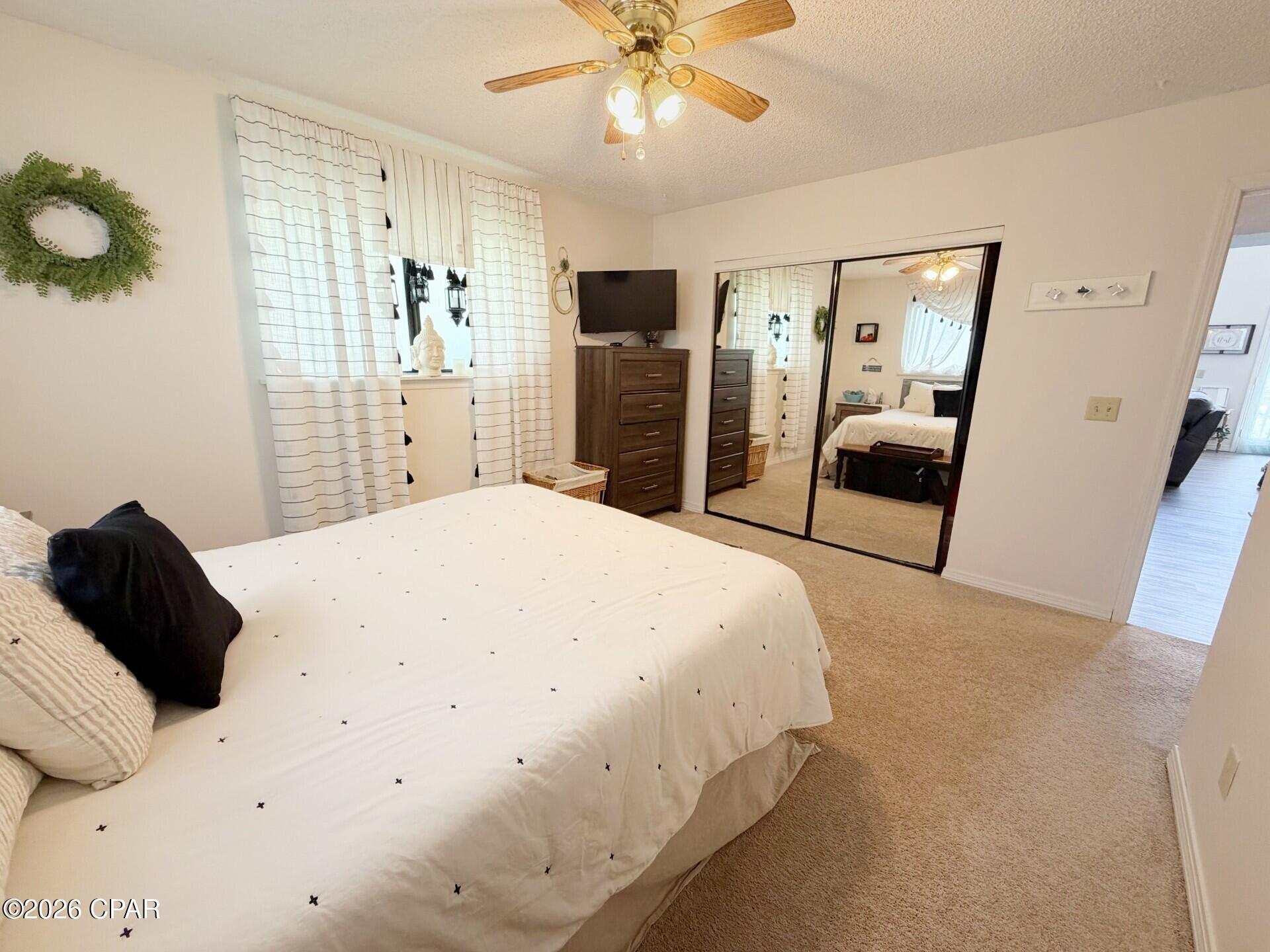 Compass Lake In The Hills - Residential