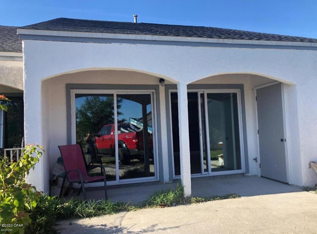 Long Term 2 bedroom with loft could be an office or a small bedroom as well. HOA paid by Owner. Pool available for tenants. New Stainless appliances. Furnished but can be unfurnished. Photos say it all. Call agent to​​‌​​​​‌​‌​​​​‌​​‌​​​​‌‌ view.