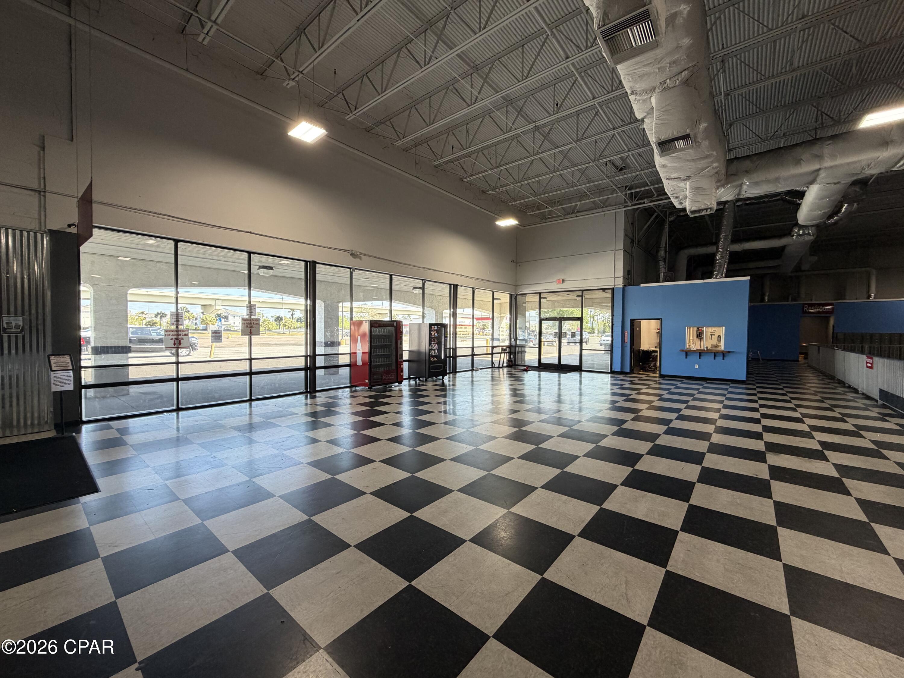 [No Recorded Subdiv] - Commercial Lease