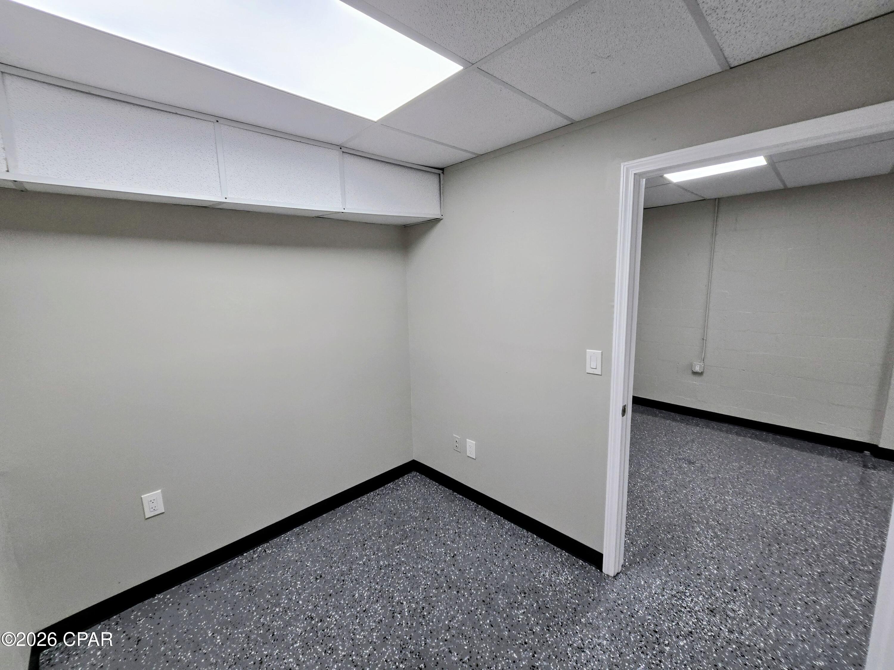 [No Recorded Subdiv] - Commercial Lease