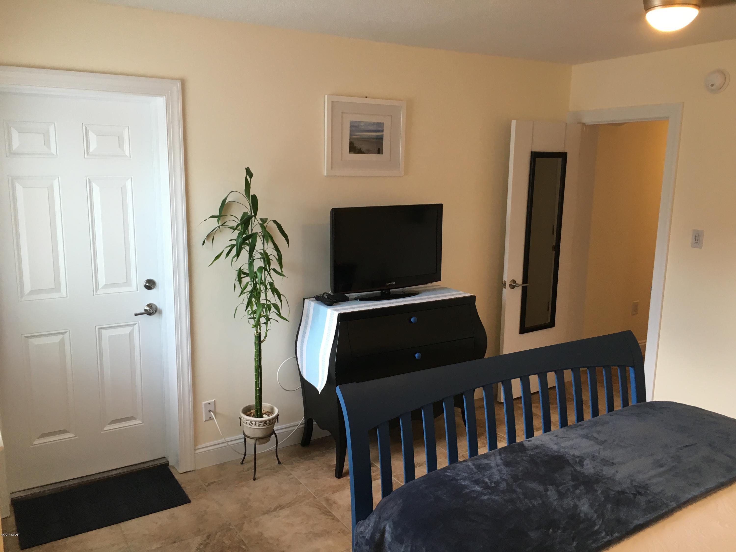 Gulf Lagoon Beach - Residential Lease