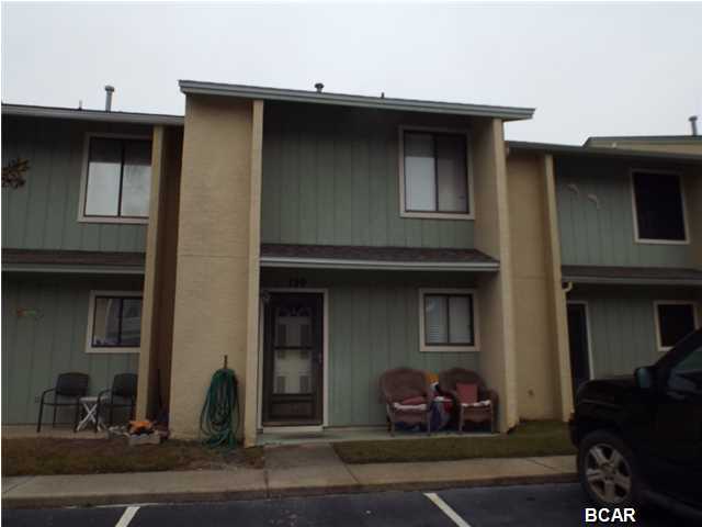 REDUCED!!!  This is one of the larger two bedroom Gulf Highlands Townhouse! Great value in popular resort. Nice 2 bedroom, 2.5 bath 2 story townhouse with open living space, large living room, kitchen with all appliances. Close to the heated pool and the entry gate. Great vacation home. All sizes approximate and taken from public records. please verify if important.