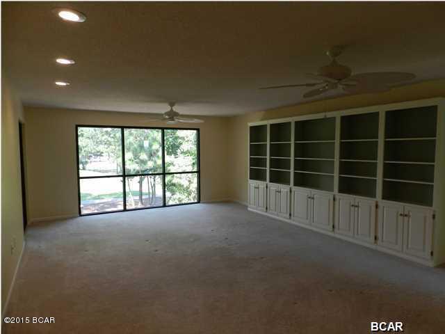Hombre Golf Village - Residential Lease