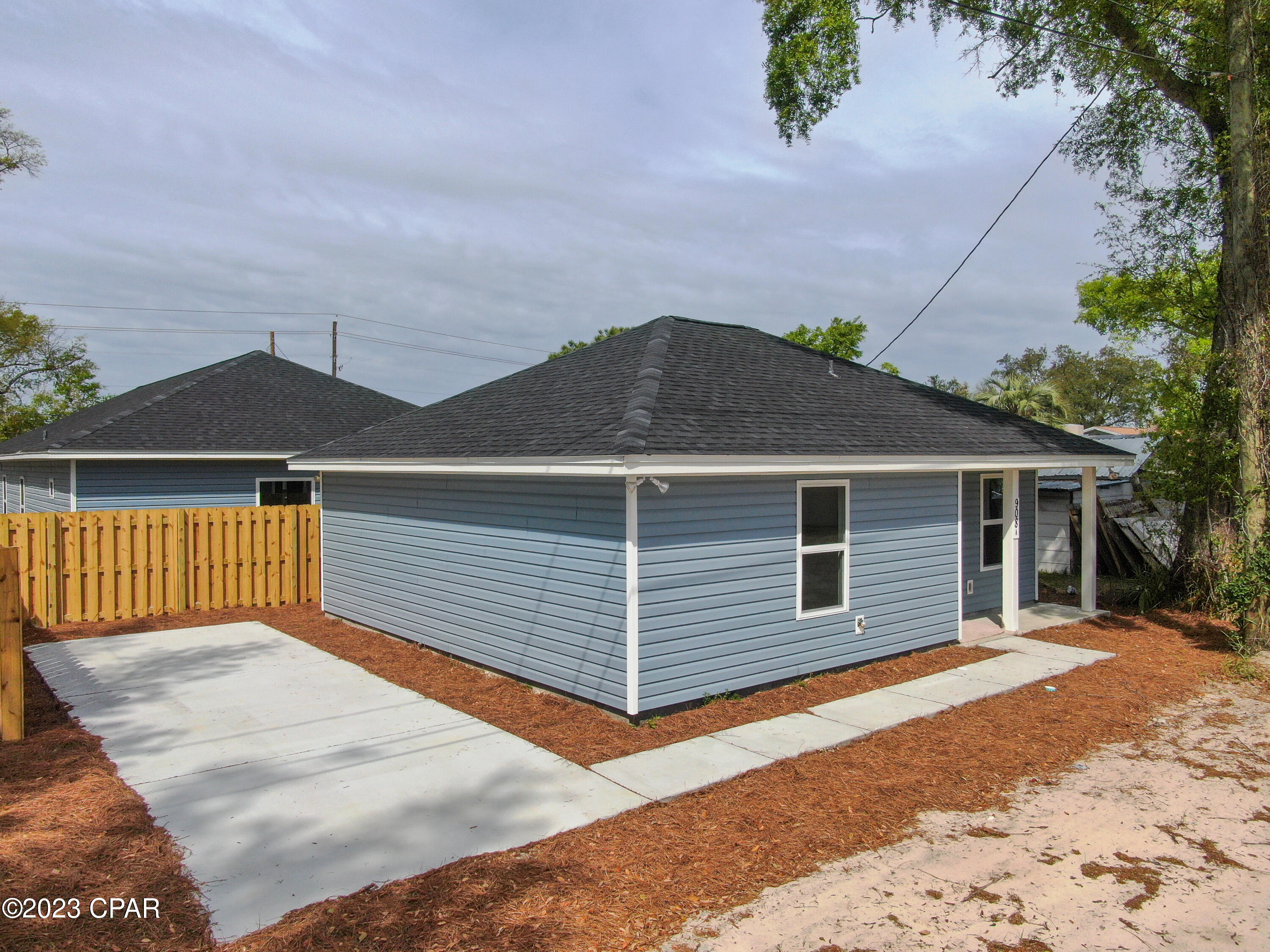 [No Recorded Subdiv] - Residential Lease