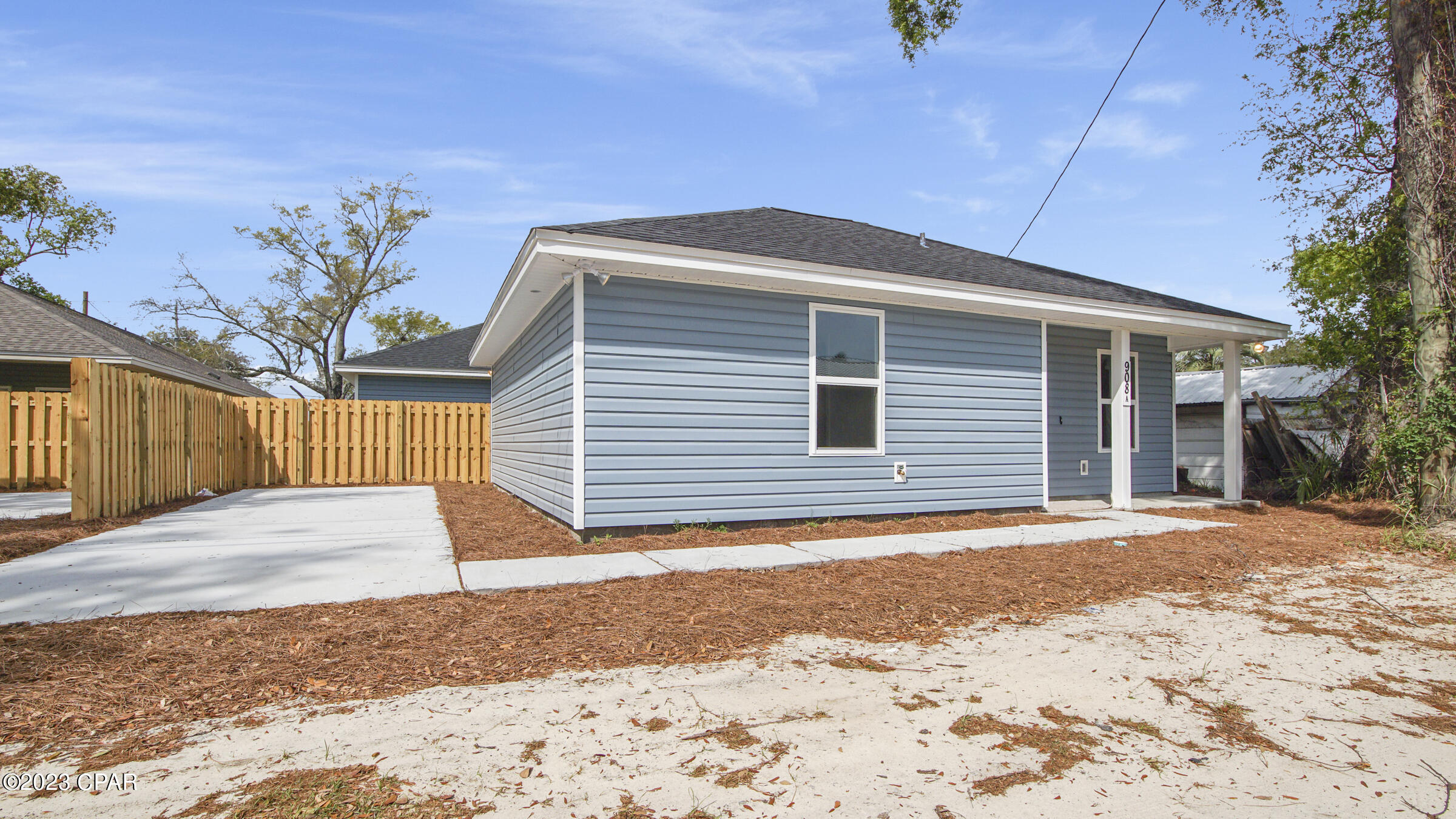 [No Recorded Subdiv] - Residential Lease