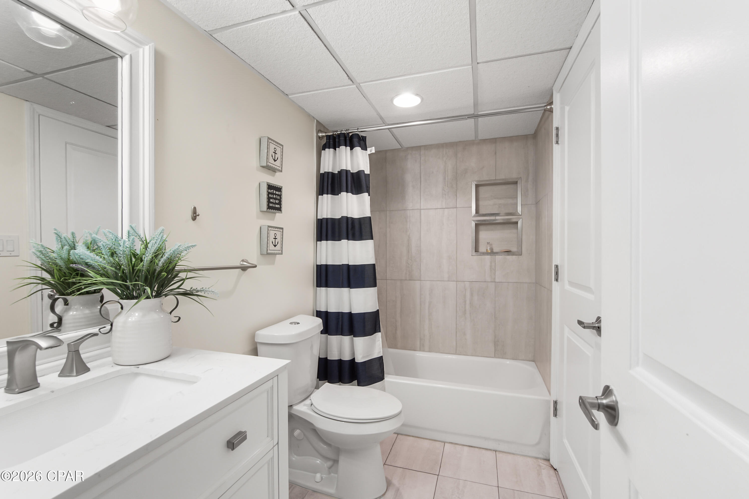 Edgewater Golf Villas V-B - Residential