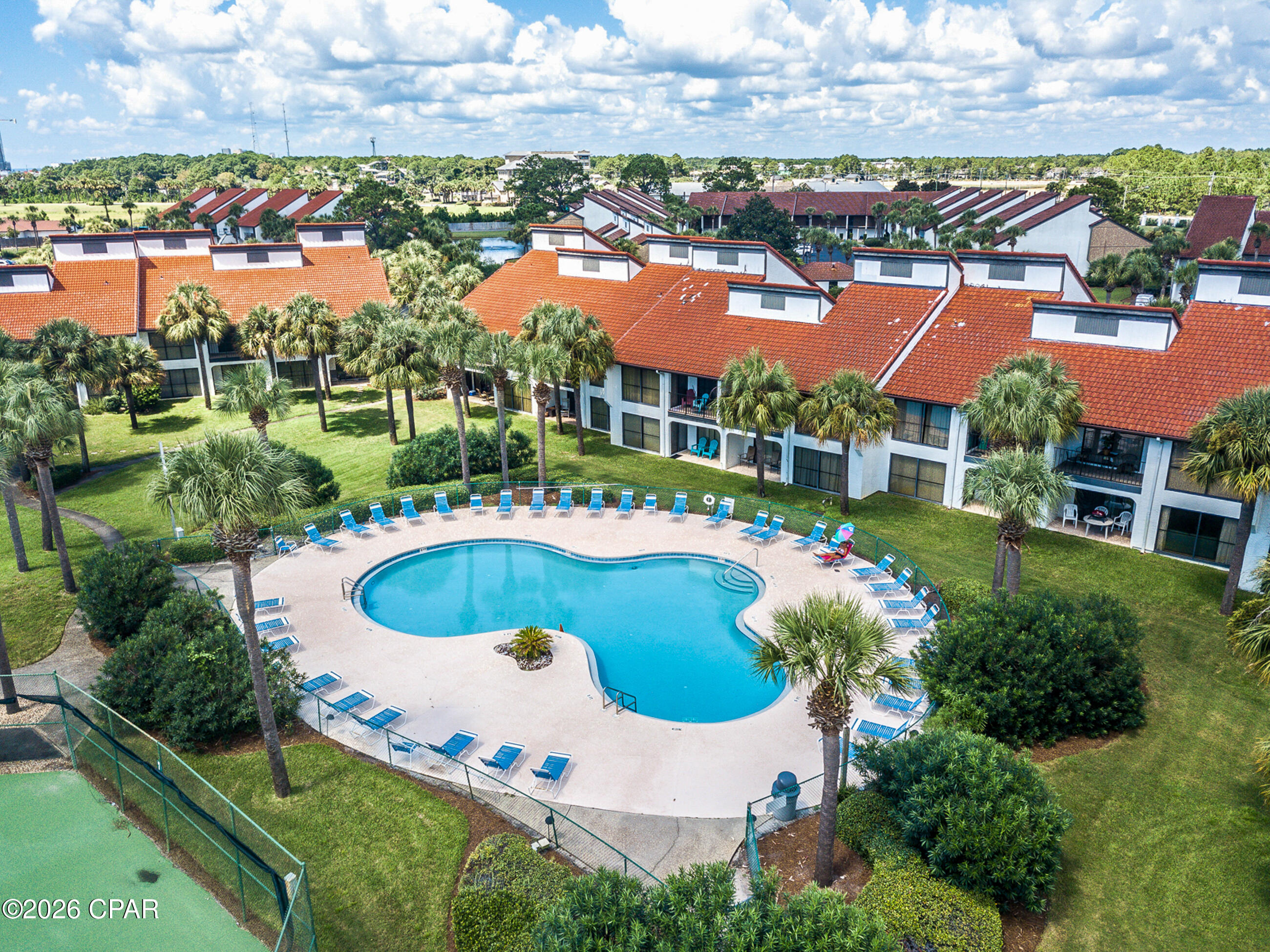 Edgewater Golf Villas V-B - Residential