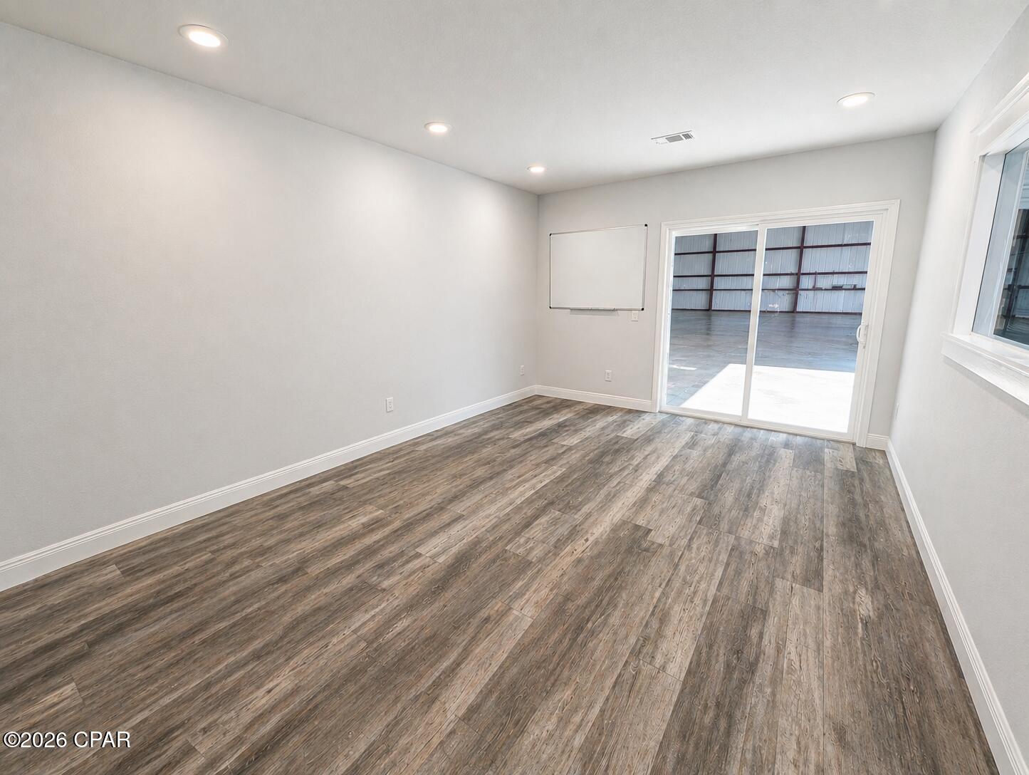 [No Recorded Subdiv] - Commercial Lease