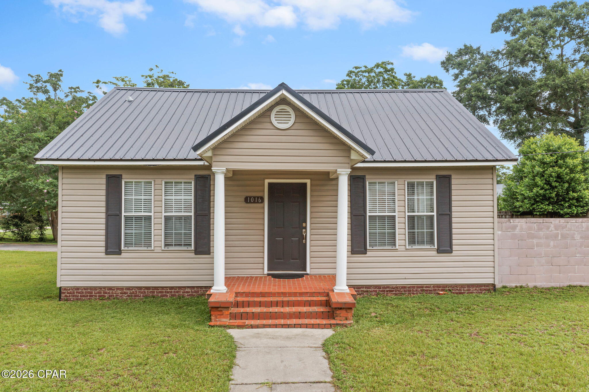 This cute home has had lots of updates from the kitchen to the bathroom and the roof to make it move in ready. 
The outside boasts a covered carport, privacy in the backyard with plenty of room for enjoyment. 
The location is close to shopping. Churches, schools and restaurants.
