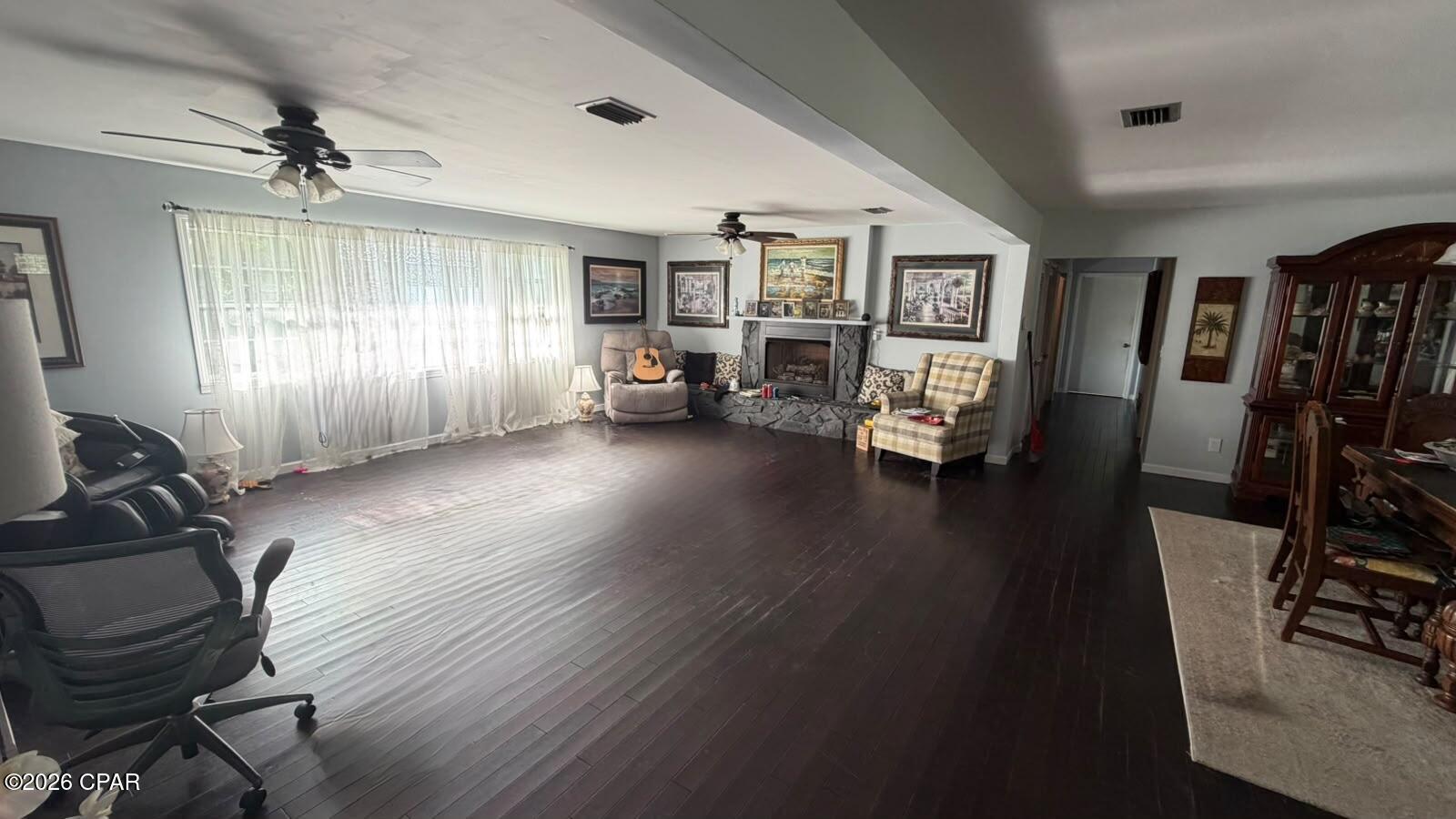Golden Hwy Est Unit 2 - Residential
