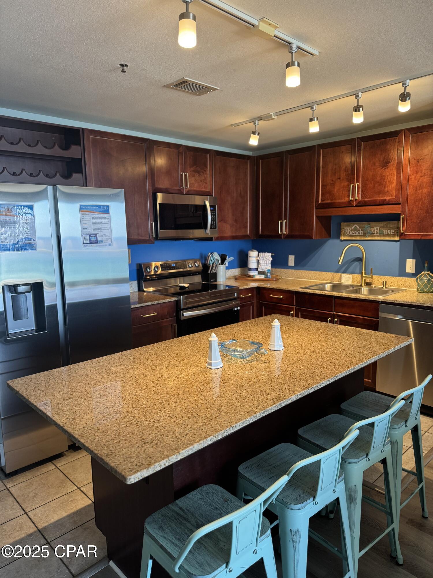 Laketown Wharf - Residential