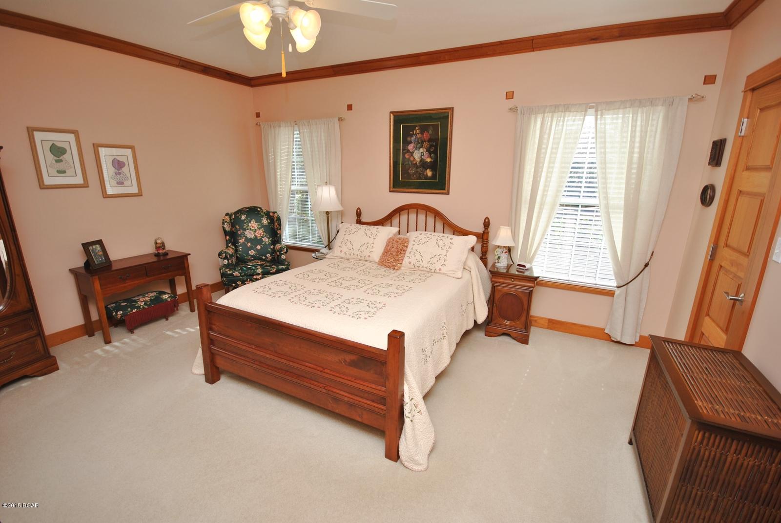Lake Shore Estates - Residential
