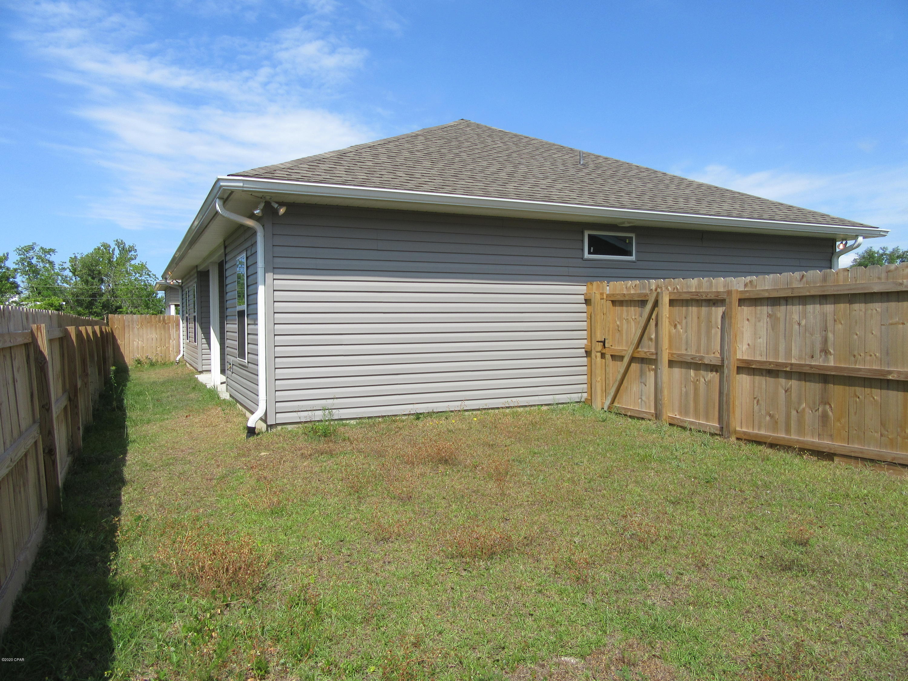 Parker Pines - Residential Lease