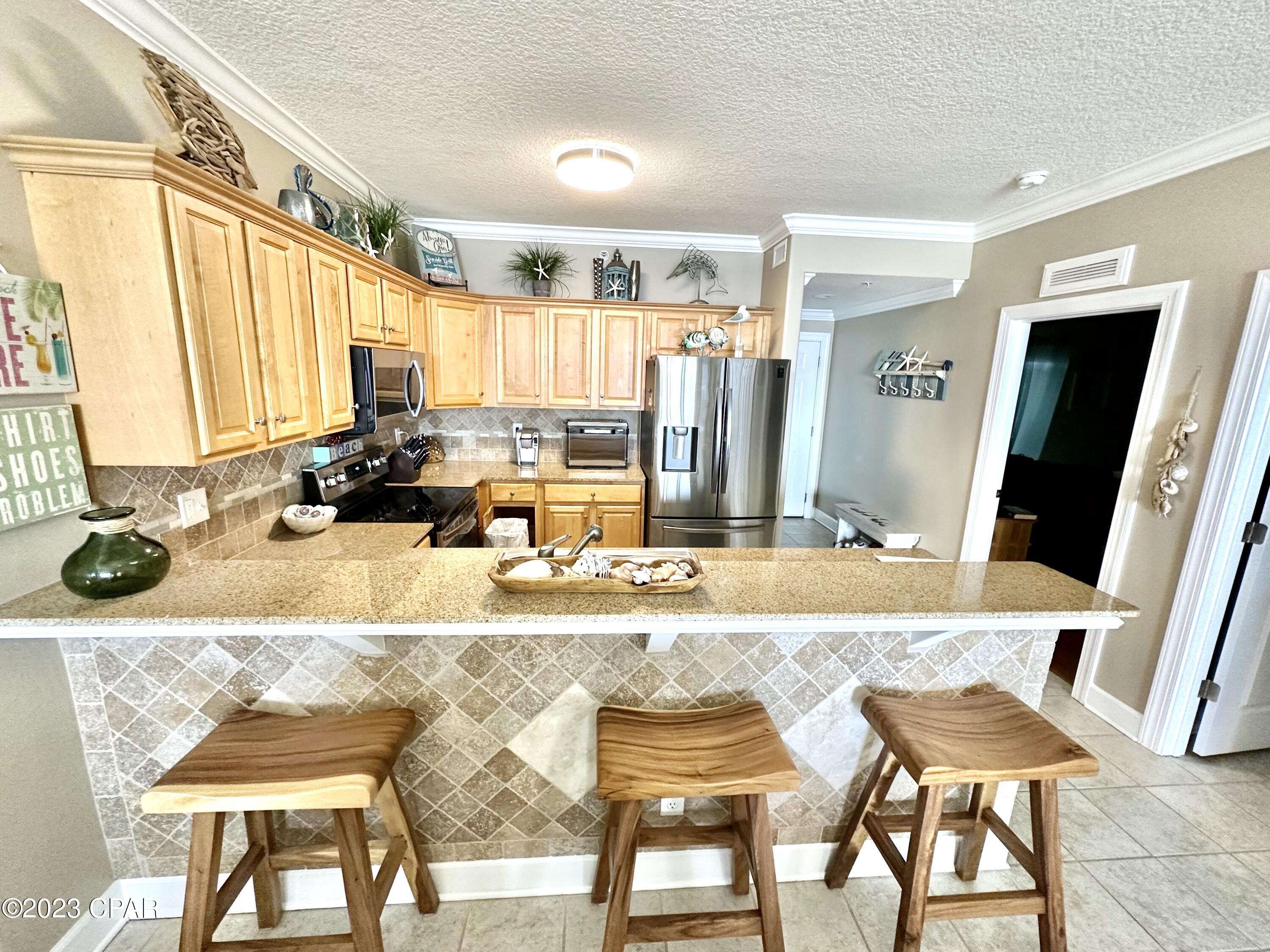 Tropic Winds - Residential