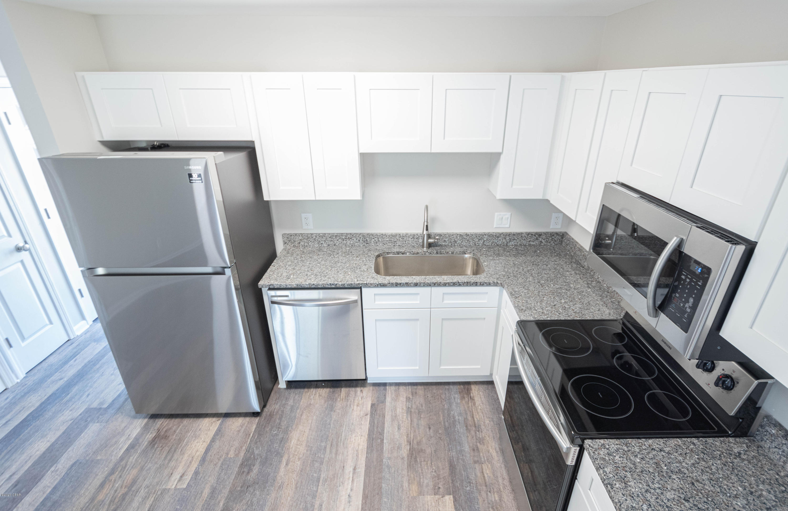 [No Recorded Subdiv] - Residential Lease