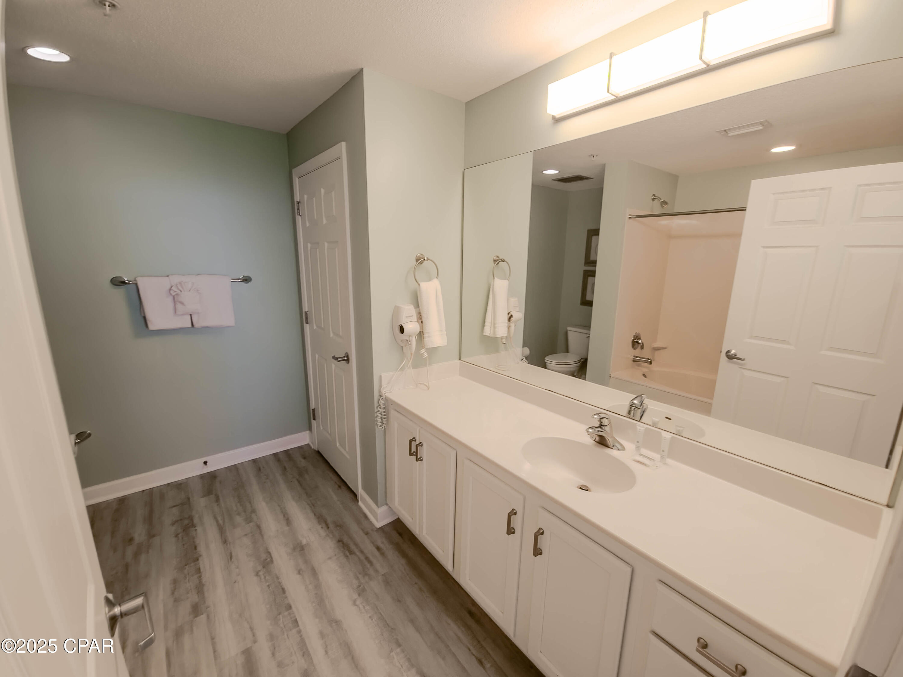 Sterling Reef - Residential