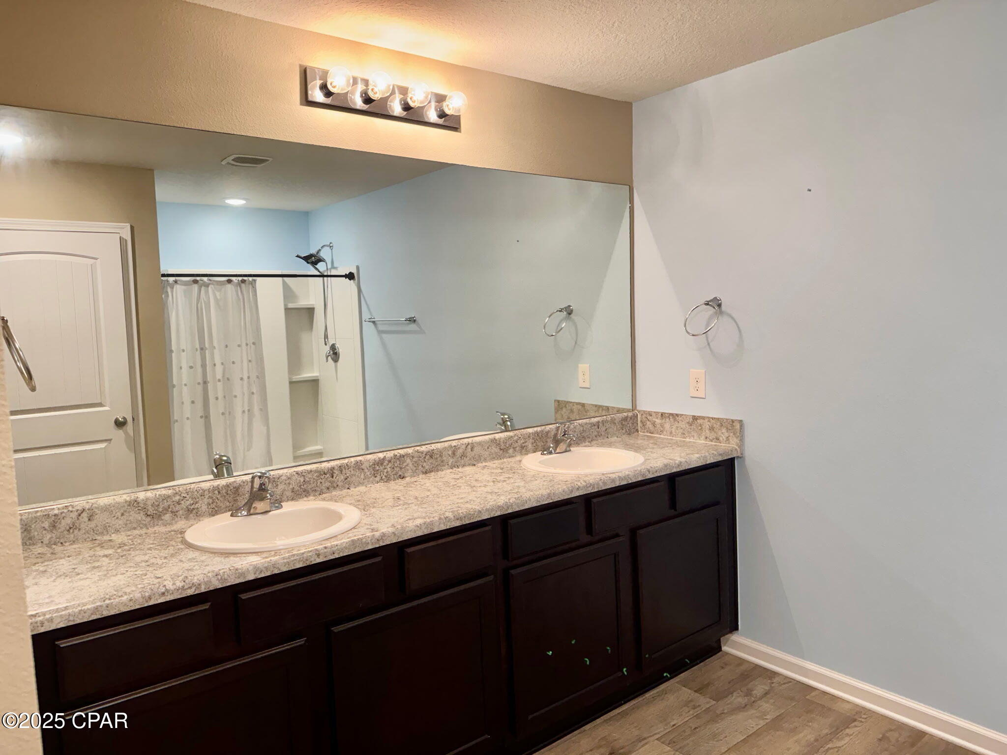 Fanning Bayou - Residential Lease