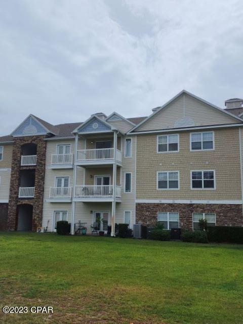 VILLAS AT SUNCREST - 2 bedroom, 2 bath, 3rd floor (stairs or elevator) condo overlooking pool. Unit features open living/dining room combo, split bedroom 										
floor plan and one car garage. LVP flooring through out the property. Washer/Dryer are AS IS. Water, basic cable (WOW), WIFI and trash service included by HOA. Gated community features in ground pool, clubhouse and fitness center. Easy access to beach, dining and shopping.