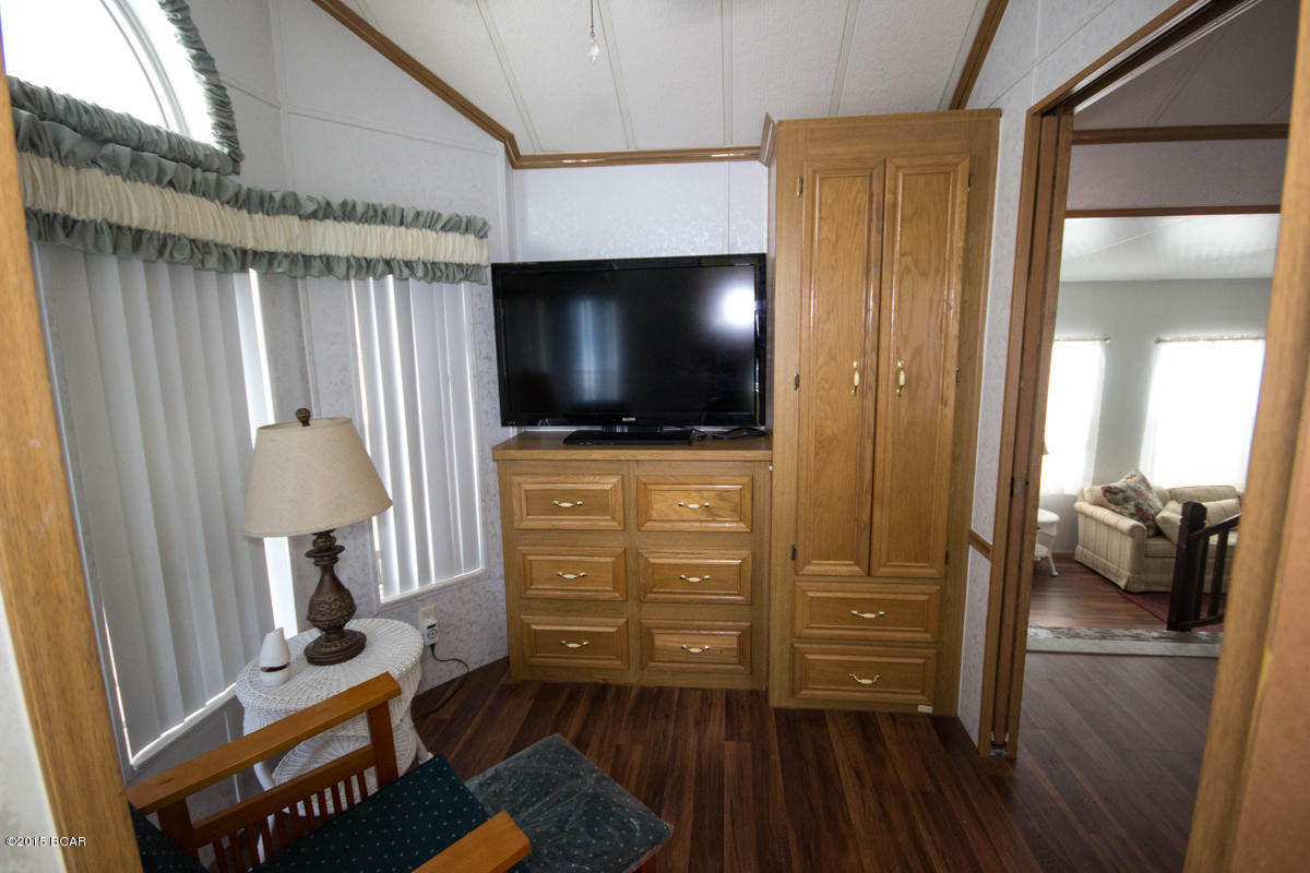 Emerald Pointe Resort - Residential