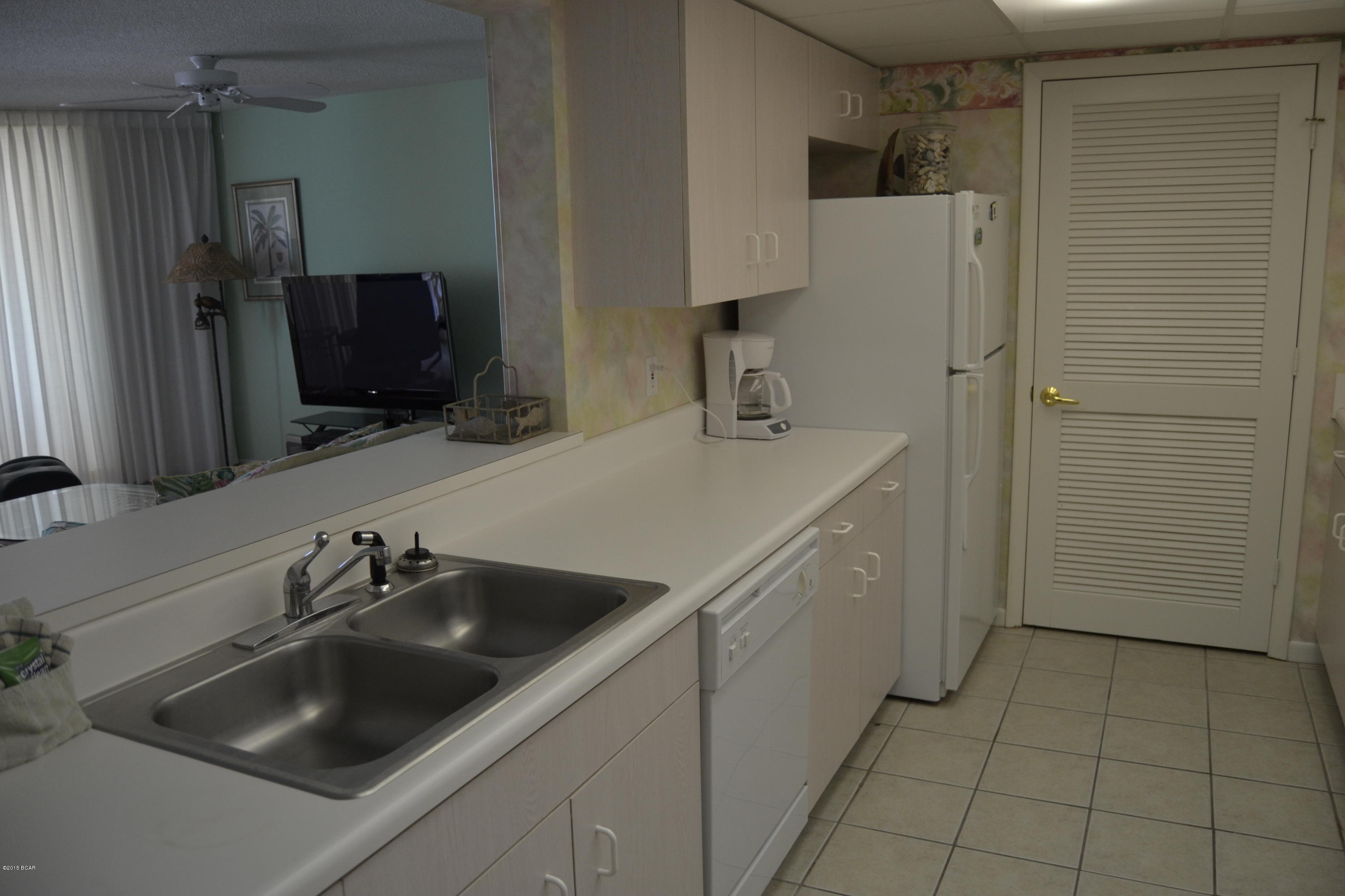 Long Beach Towers III - Residential