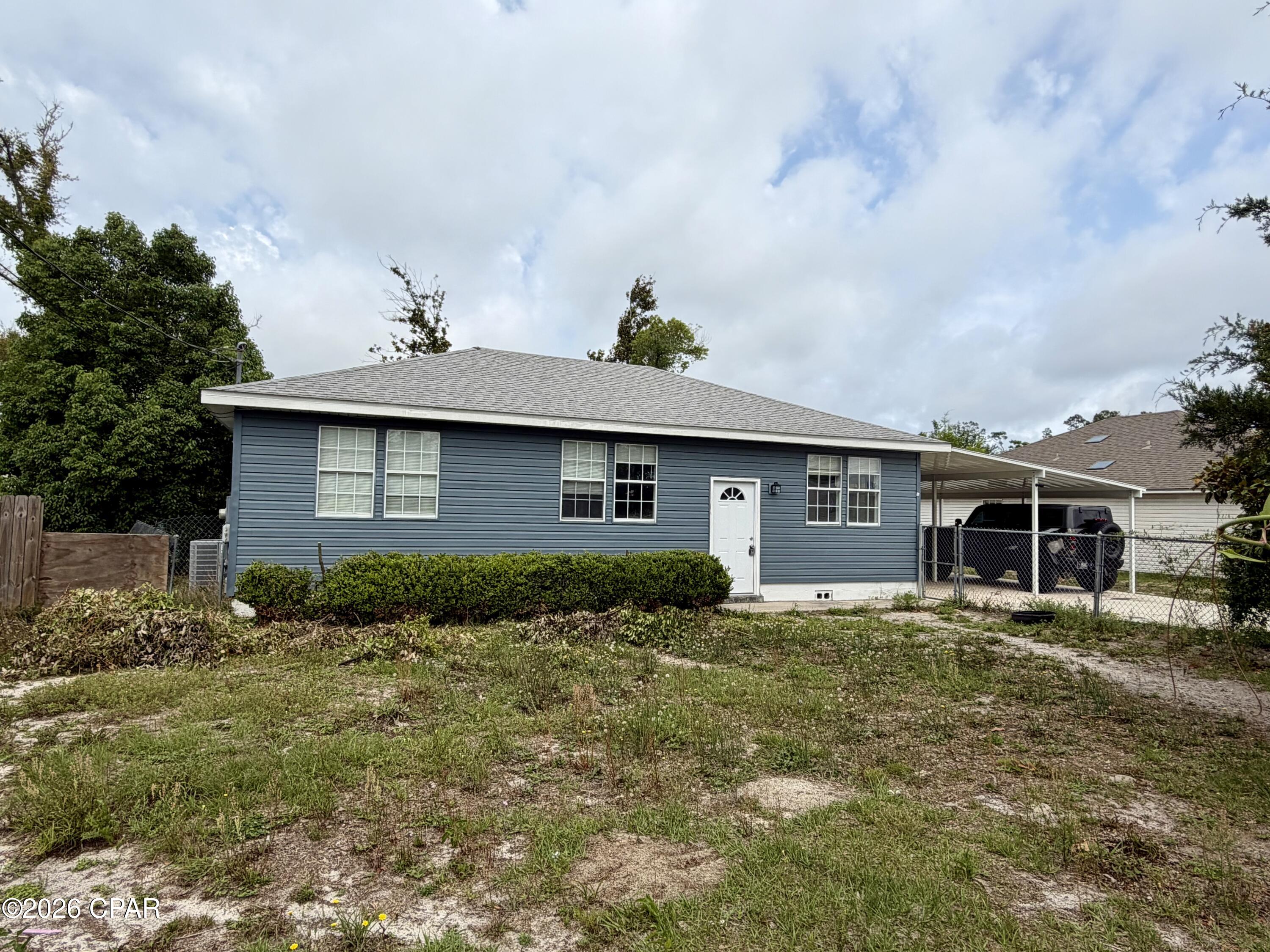 This Florida cottage offers unbeatable convenience!! With 2 Extra Large bedrooms, 1 Bath, Big back yard, Covered 2 car carport, and Cozy interior design you are perfectly situated for shopping, dining, and enjoying the world-famous sugar-white sand of Panama City Beach!! Military families will enjoy the quick, easy commute to Tyndall Air Force Base.