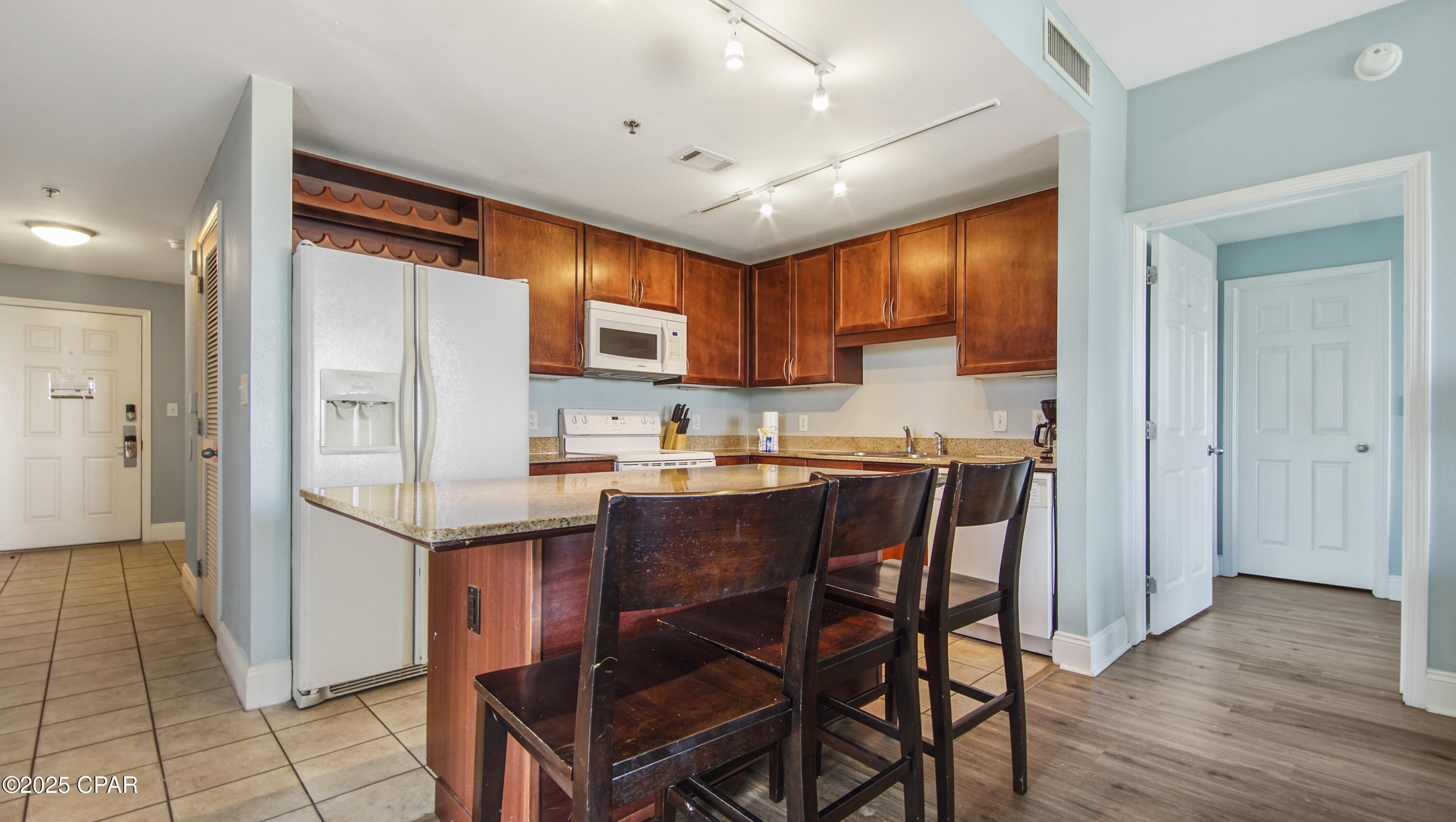 Laketown Wharf - Residential
