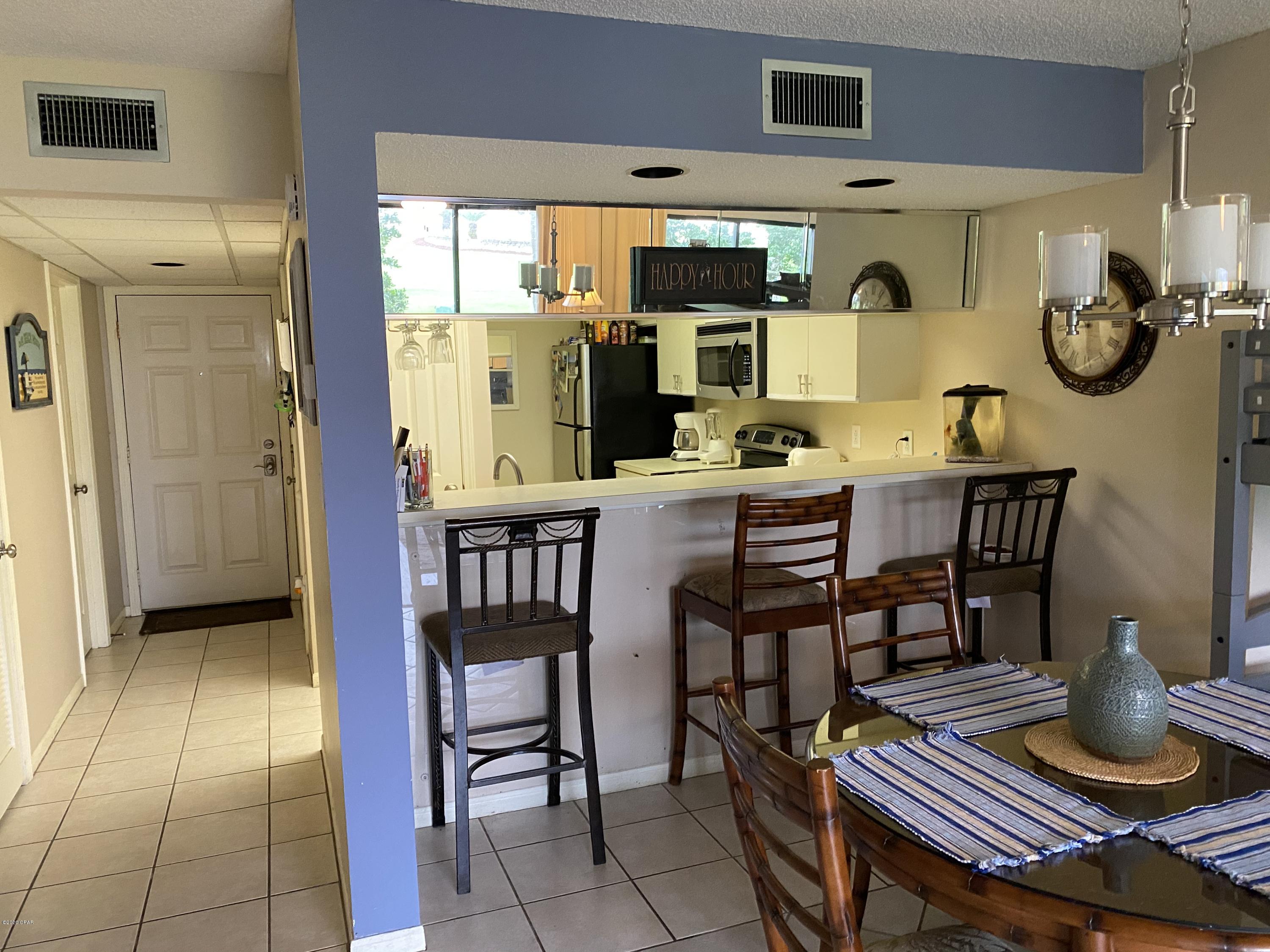 Edgewater Golf Villas V-B - Residential
