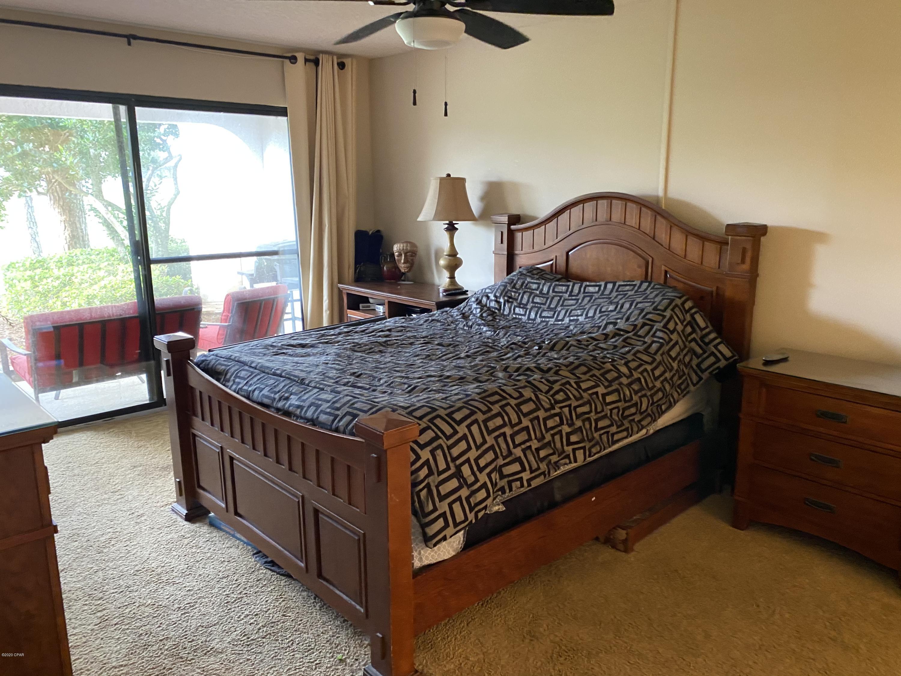 Edgewater Golf Villas V-B - Residential