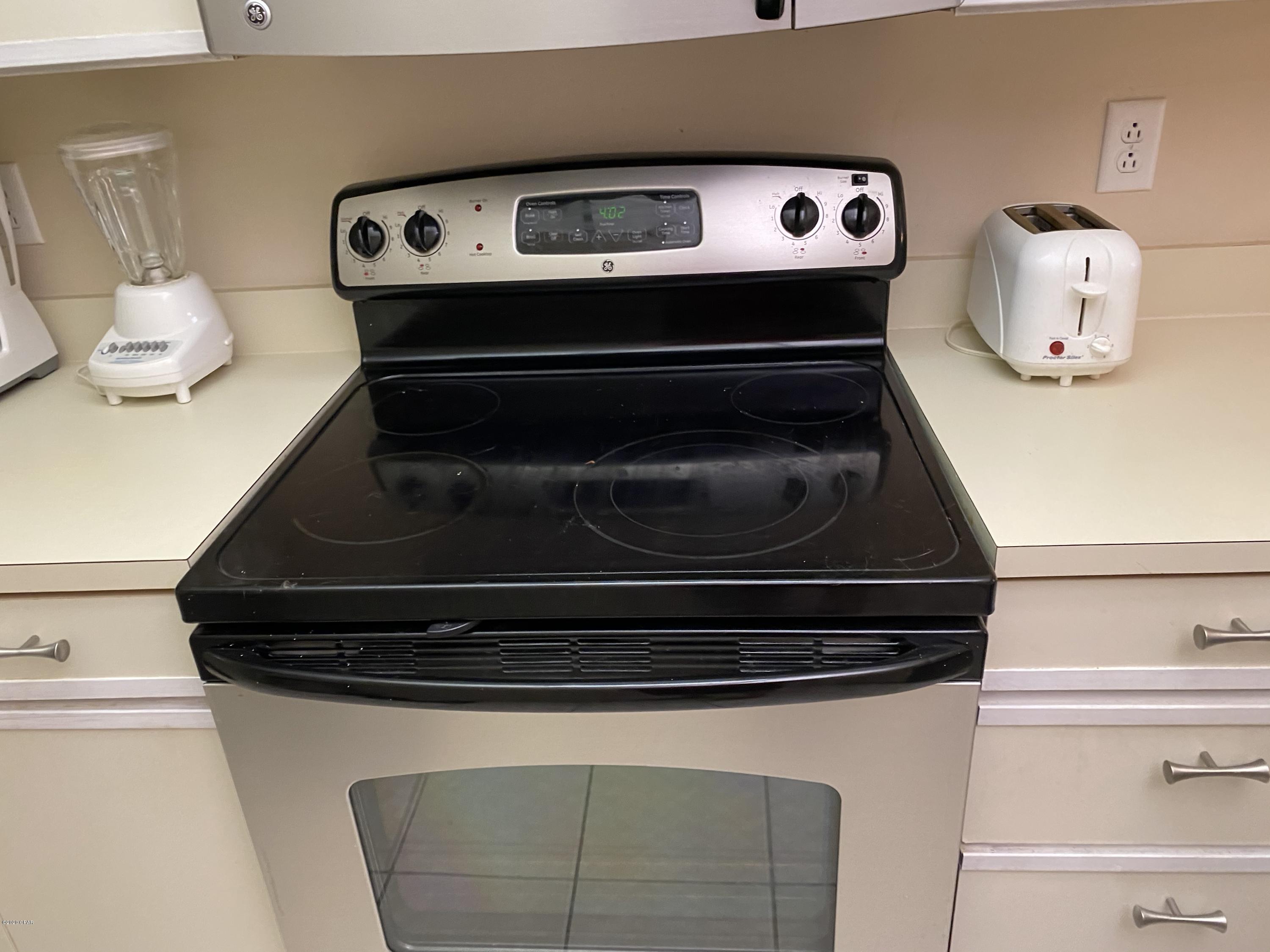 Edgewater Golf Villas V-B - Residential